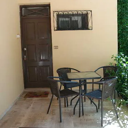 Apartament Kokoros *