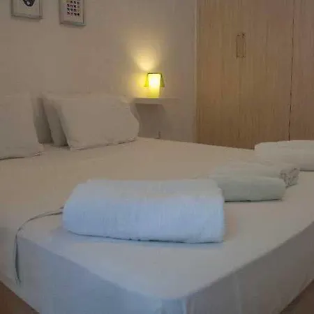 Apartament Kokoros *