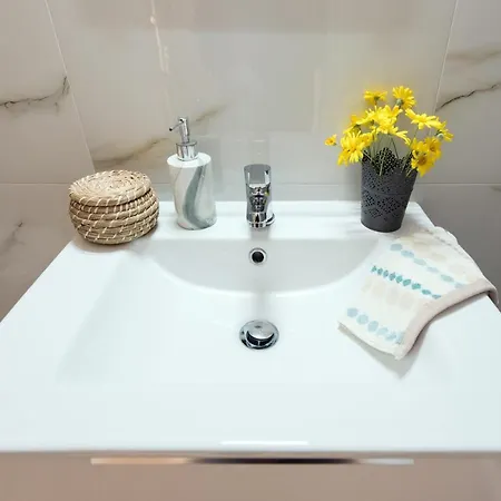 Kokoros Apartament *